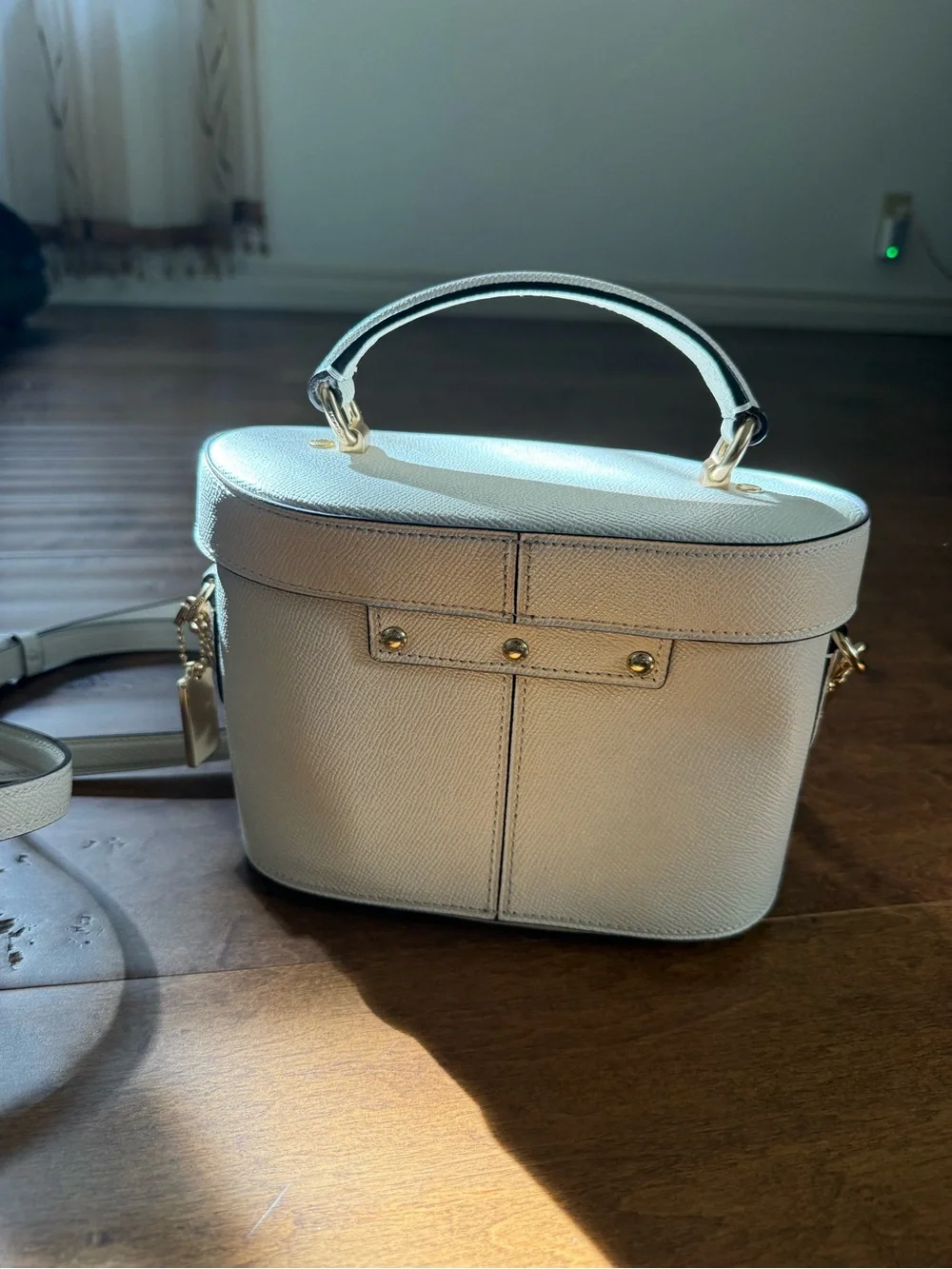 Coach White Leather Crossbody Bag with Gold Hardware - Picture 3 of 5